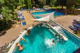 Hotel Ensana en Sárvár con piscinas termales